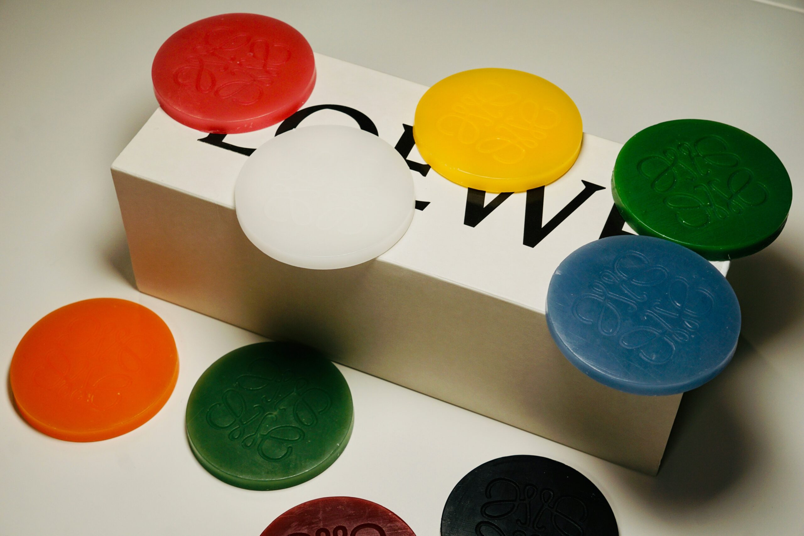 Diagram showing interaction flow between buttons, inputs, and outputs